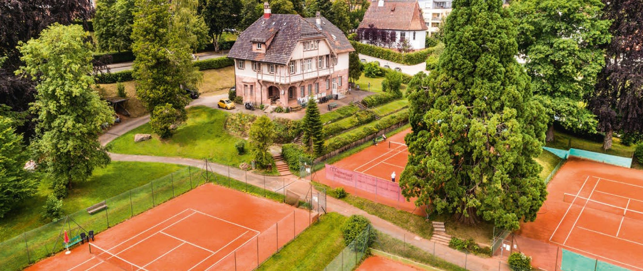 Spiele Tennis auf einer der schönsten Anlagen Süddeutschlands